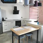 No 08 - Amarilia Apartment *